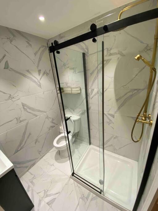 Stunning 2 Bed Apartment, Heart Of The Barbican Плимът Екстериор снимка